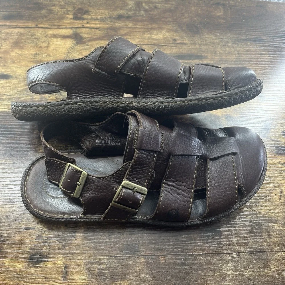 Born Fisherman Sandals Dark Brown Leather Men's Size 9 Buckle Closed Toe Vintage